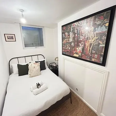 Apartment Modern 2 Bed In City Centre *