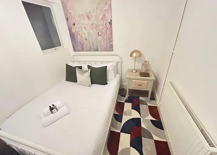 Modern 2 Bed In City Centre Lejlighed *